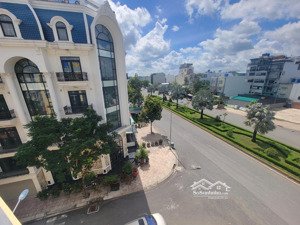 cho thuê nhà 2 mặt tiền đường nguyễn văn tiếp, thị trấn bến lức - mặt tiền 28m, kinh doanh lý tưởng