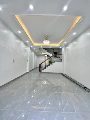 bán nhà him lam hùng vương 4 tầng hoàn thiện mới tinh cực đẹp 48m2 chỉ 4 tỷ. lh 