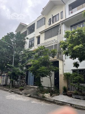 nhà mặt phố 6 tầng, 105m2, 35 tỷ giá ưu đãi tại việt hưng, long biên, hà nội