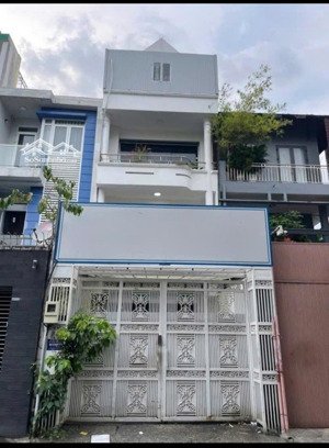 cho thuê nhà mặt phố đường huỳnh văn bánh, phường 13, phú nhuận, 5x23m 4 lầu - sân xe