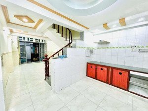 không còn căn thứ 2 - p12 gò vấp - ngay emart - 42m2 - 4 tầng nhà mới - hxh - giá 5.2 tỷ