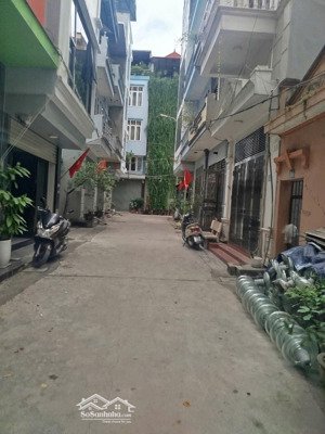 nhà mặt phố, thang máy, xe con vào nhà, 44m2, 4 tầng, phố xốm, hà đông