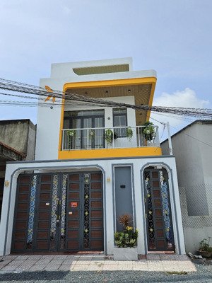 nhà chính chủ sổ hồng riêng (cần bán gấp tl nhanh)