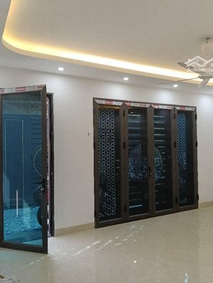 nhà nhỏ xinh định công hoàng mai diện tích 57m2 chỉ 1,9 đồng, mặt tiền thoáng, thuận tiện di chuyển