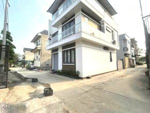 2.2 tỷ 83m2 full thổ, đường trước đất 5m rộng, ô tô di chuyển