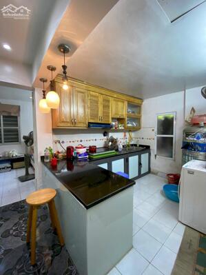 Hiếm Cho thuê căn hộ TT tầng 3 ngõ 48 Ngọc Hồi, 60m2 x 2 ngủ, 1 wc, 6.5 Triệu/tháng