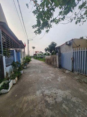 chuyển nhượng lô đất 240m tân thành , dương kinh ngõ 125 tân thành. - đường xá thông thoáng.