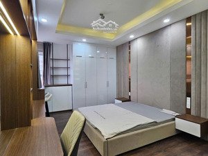 hiếm bán căn hộ 4pn sunrise city sân vườn - phòng khách trần cao 5m - giá 10tỷ