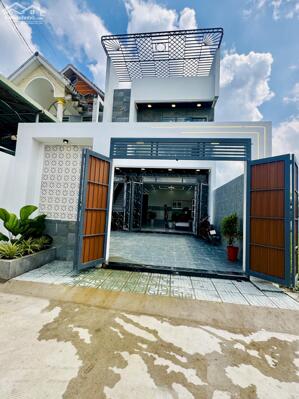 Nhà đẹp gần chợ, 6x22.5m, SHR hoàn công, hỗ trợ bank