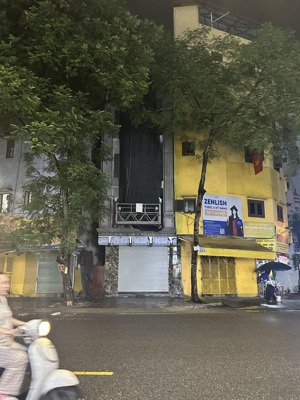 cho thuê nhà mặt phố chùa láng,đống đa diện tích 79mx4 tầng mặt tiền 4,5m kinh doanh mọi mô hình