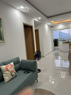 cần bán nhanh căn hộ ct6a vĩnh điềm trung 2 phòng ngủ, full nội thất đẹp giá 2,15 tỷ