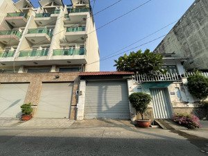 hiếm! nhà cấp 4, 2mt trước sau dương quảng hàm, p5, 90m2, giá: 10,9tỷ, lh: 