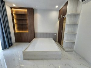 cho thuê nhà phố chỉ 35tr/tháng 5 tầng 96m tại vinhomes quận 9