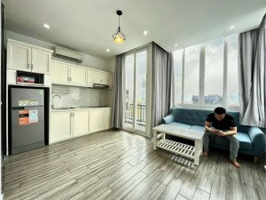 căn hộ 1pn view thoáng bancong máy giặt riêng tách bếp, hẻm ô tô ngay lê văn sỹ, giá chỉ 10 tr/th