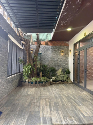 bán villa 3 tầng đường mt hoà an 19- hoà an- cẩm lệ vị trí đẹp đang kinh doanh cà phê