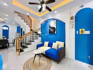 bán nhà mặt tiền đường số 7, p7 , 23m2 , 3,35tỷ bớt lộc . lh : việt anh