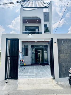 Mua nhà đẹp giáp hóc môn | DT: 5x25.5m| SHR hoàn công | ngay trung tâm Mỹ Hạnh