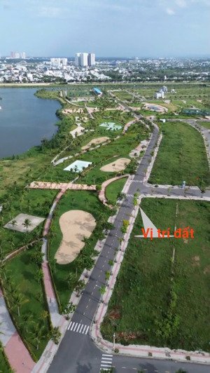 đường 10 quãng ngãi gần sông,cạnh công viên