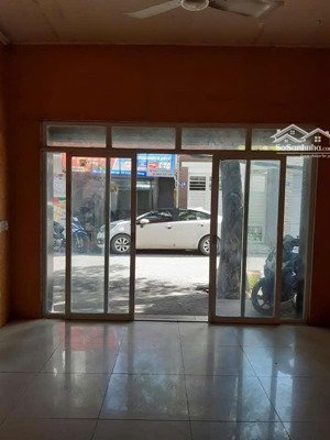 cho thuê nhà mặt đường gần đh dân lập