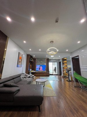 bán căn 3 ngủ tsq euroland mỗ lao, full nội thất xịn xò, ban công đn, 125m giá 8ty15 bao thuế phí