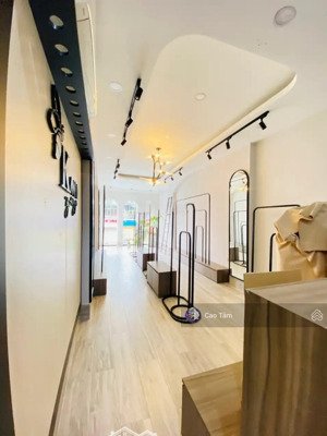 siêu phẩm! mt khan hiếm ngay lê văn duyệt, p1 bình thạnh - 4x18,5m , kcx: 5 tầng chỉ còn 17,5 tỷ