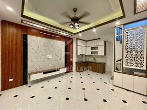 bán nhà đại tự - ngõ ô tô - gần trường, gần chợ- nhà vuông đẹp