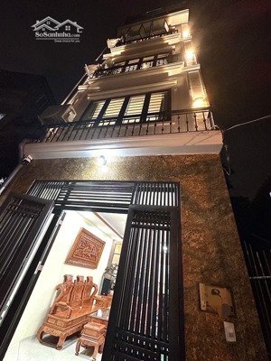 siêu phẩm lô góc, view hồ điều hòa đại đồng, nguyễn khoái, hoàng mai. dt 38m2 5 tầng 3,9m mặt tiền