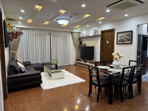 cho thuê chung cư cao cấp đầy đủ nội thất vào ở ngay, có slot ô tô, xe máy