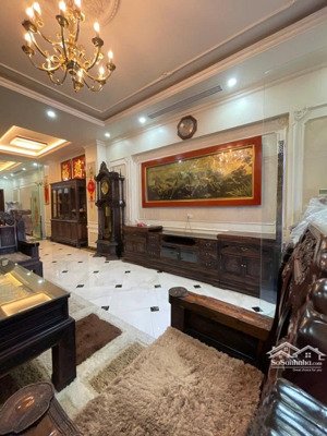 lô góc phân lô, gara oto, vài bước ra mp, dt 105m2*6t, mt 10m, ngõ thông kd, ô chờ, chào 43 tỷ