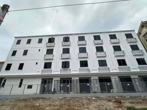 rẻ - đẹp số 1 phụng châu gần sát trường đhtdtt. dt 32m2/4t. cách bx yên nghĩa 4 km. giá 3,2 tỷ