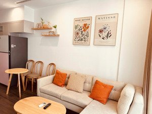 cho thuê căn hộ 2 phòng ngủ decor nội thất đẹp vinhomes symphony.