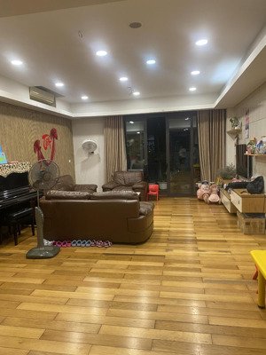 siêu phẩm dolphin, view thoáng, rộng rãi, 3 ngủ, 152m2, nội thất sang trọng, có slot, giá tốt 10 tỷ