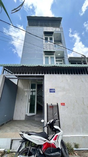 siêu phẩm nhà 1 trệt 3 lầu- 5pn ở thạnh xuân, q.12, giá cực mền 4ty550 có tl