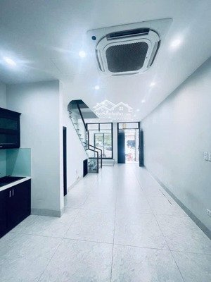 nhà yên lũng 39m 5 tầng vừa xây mới tinh, giá 4tỷ4