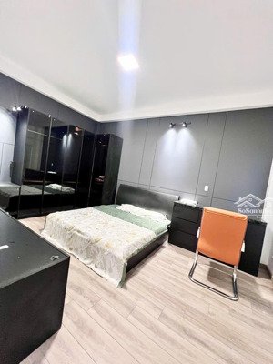 bán nhà 210/19ab cmt8, quận 3 - 4x25 hầm 4 tầng , giá 15,5 tỷ ,lh 