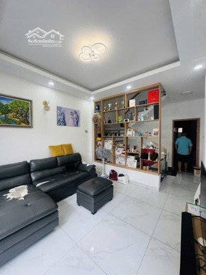 bán nhà hẻm xe hơi lê văn sỹ, quận 3, 3 tầng, 62m2, 7pn, cho thuê 25tr/th, 8.85 tỷ