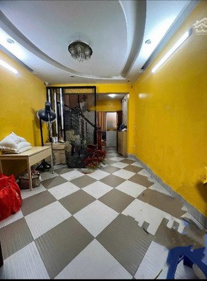 bán nhà nghĩa đô, nhà đẹp, mặt ngõ rộng, ô tô đỗ cửa.diện tích 43,3m2. giá 17,2 tỷ