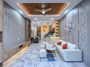 không có căn thứ 2!! nhà đẹp sát mặt tiền - rẻ nhất huỳnh văn bánh, phú nhuận - 38m2 - nhỉnh 5 tỷ