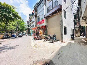 mặt phố văn chương 38m², 6 tầng lô góc, thang máy, vỉa hè rộng giá 18 tỷ