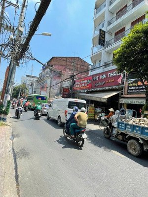 bán siêu tòa nhà mặt tiền nguyễn văn lạc q. bình thạnh - dt 6x30m 7 tầng - hđt 200trt/th giá 35 tỷ