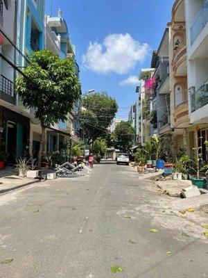 bán nhà mtnb đường 12m bình phú 1 - 4 x 18m 4 tầng 4pn - đang có hđ thuê