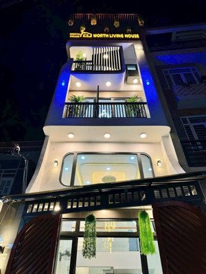 chủ cần bán gấp nhà 72m2, đ.nguyễn trãi - q1. giá 4tỷ8, đang cho thuê 28tr, gần ngã năm cống quỳnh.