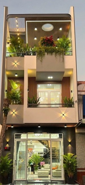 bán nhà 3 tầng mặt tiền kinh doanh dĩ an,sổ hồng riêng thổ cư,có hoàn công