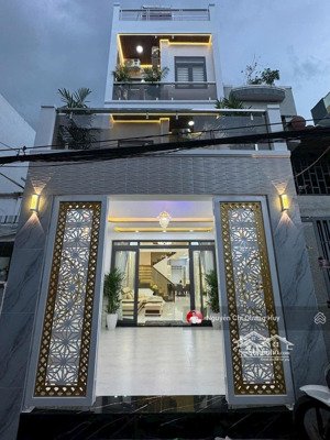 nhà phố hiện đại vừa hoàn thiện - đủ nội thất - hẻm 3,5m huỳnh tấn phát ngay phú mỹ hưng quận 07