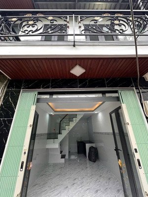 bán nhà đẹp 1 lầu - sát mặt tiền đường nguyễn thị thập - quận 7.