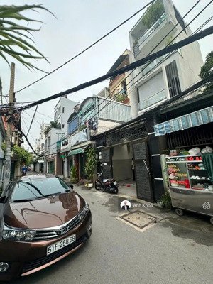 mặt tiền đường trần hữu trang, pn (50m2 vuông vức) ngang đẹp 5m. 5 tầng xây mới. chỉ 10,5 tỷ tl.