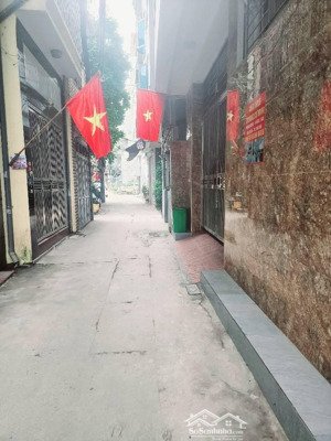 bán nhà kim giang, dân xây chắc chắn, 5m ra đường ô tô phi, diện tích 43m *5 tầng, giá chỉ hơn 8 tỷ