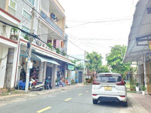không có căn ss. bán nhà mt đường 185, khu sầm uất, kd đa ngành, kề kdc gia hòa, an thiên lý, 9.x