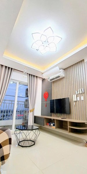cho thuê căn hộ chung cư midori 2 phòng ngủ, 1 vệ sinh, full nội thất cao cấp.