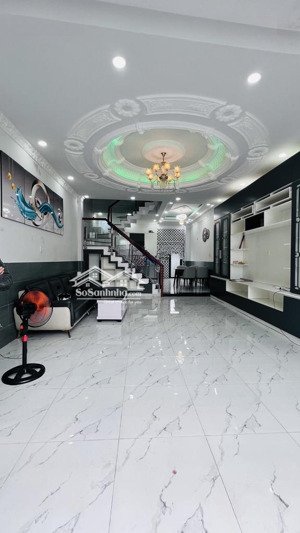 nhà 2 tầng hẻm 4m ngang 5m hoàn công đầy đủ chỉ 5.35 tỷ